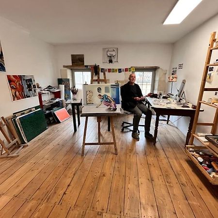 Grande Chambre Chez L'Artiste-Peintre La Réole Exterior photo
